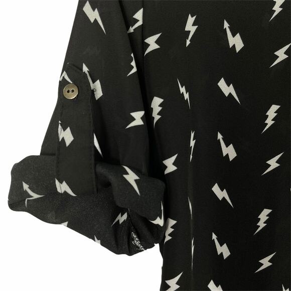 Bongo Black & White Lightning Bolt Print Sheer 3/4 Roll-Tab Sleeves Top - XS - Picture 5 of 12